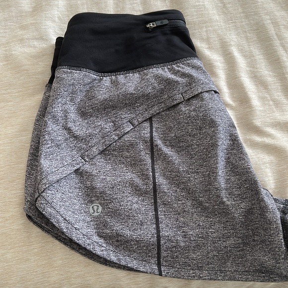 Speed up High-rise Lined Shorts 4” - Picture 2 of 4